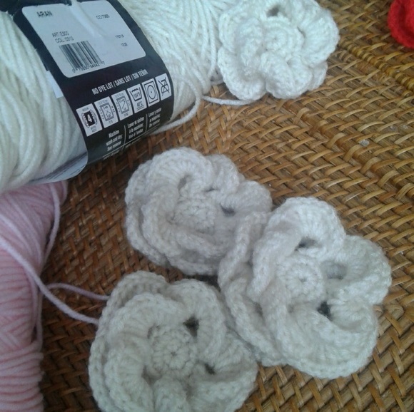 DIY Decor 5 Crochet Flower Your Choice - Picture 7 of 7